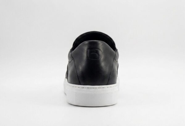 Cruise (Black on White)