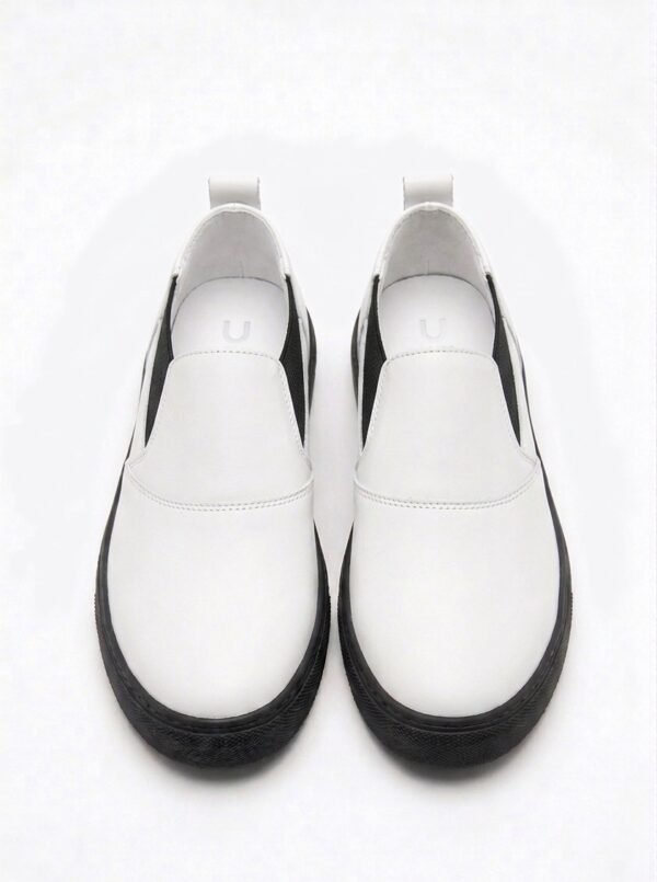 White & Black on Black FV Element (White on Black)